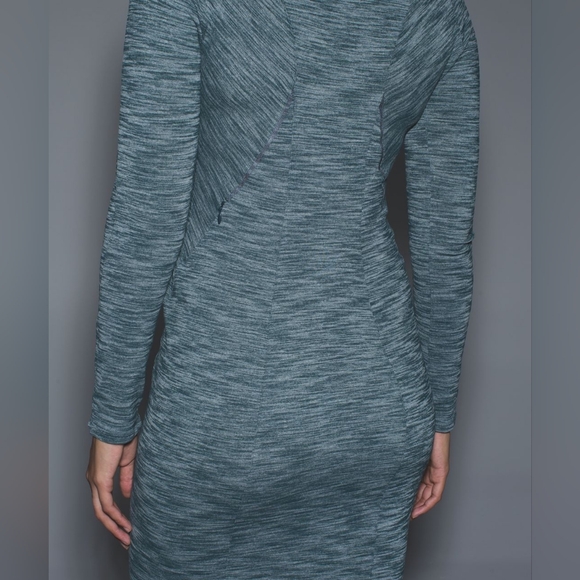 Lululemon &go Where-To Dress *Long Sleeve - Heathered Dark Fuel - 2 - Picture 3 of 10